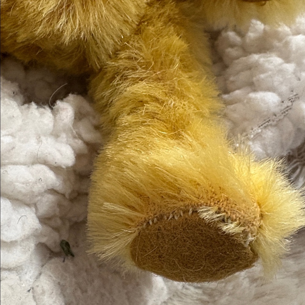 Mohair Teddy Bear with Pinwheel - Picture 4 of 4